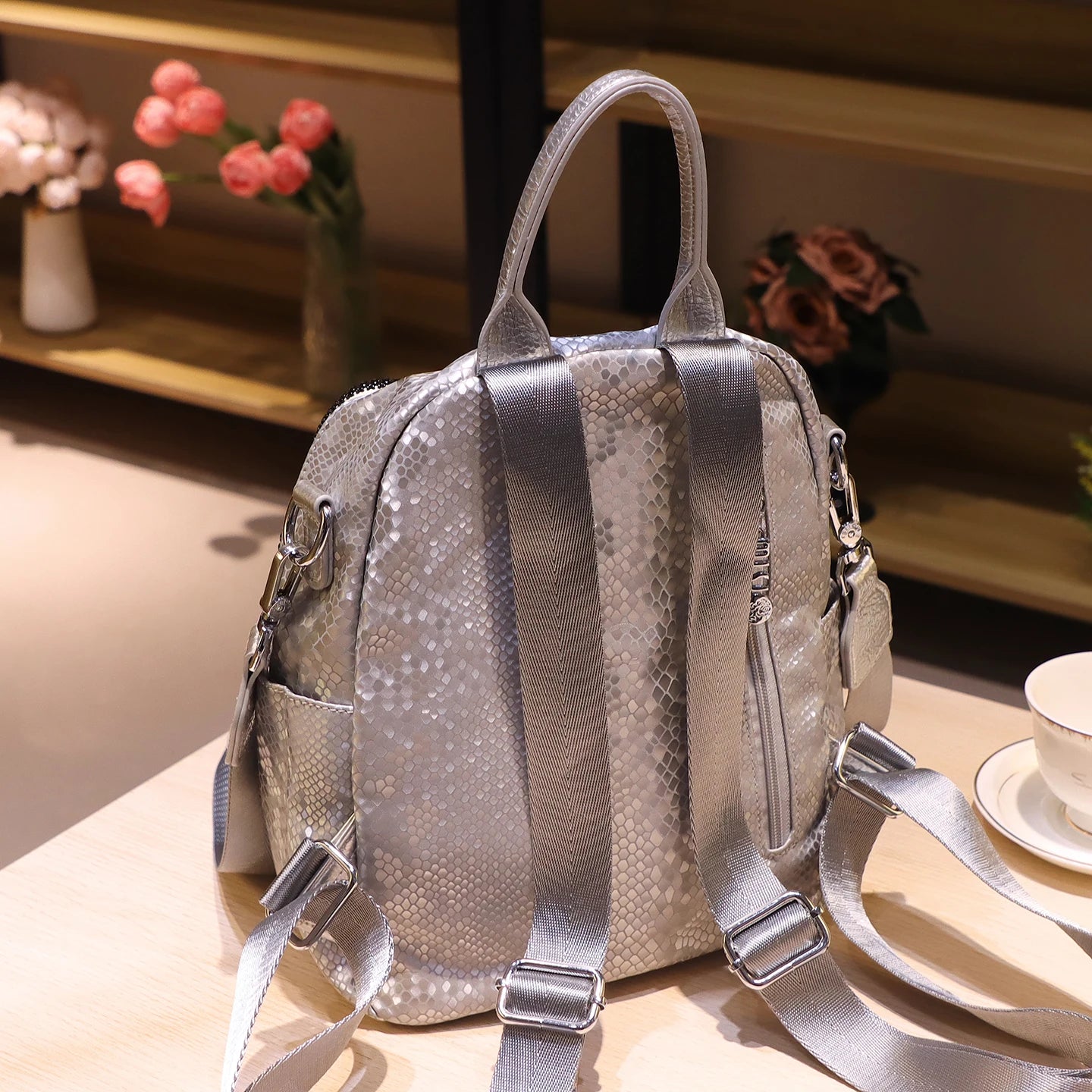 Mochila Mujer Ita Bag Diamantes - Cuero Genuino Luxury